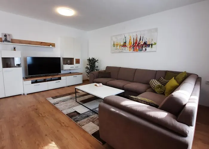 Villa Ela With Private Pool