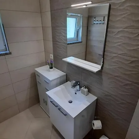 Ela With Private Pool