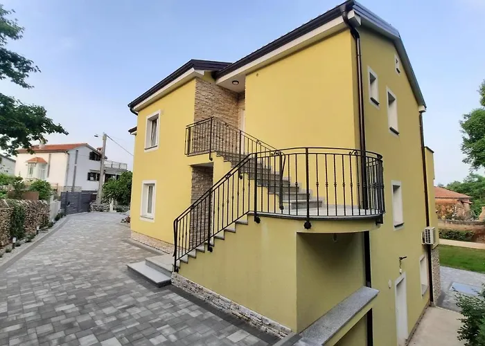 Villa Ela With Private Pool Donji Rukavac
