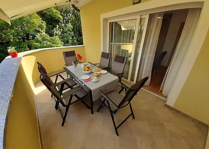 Villa Ela With Private Pool