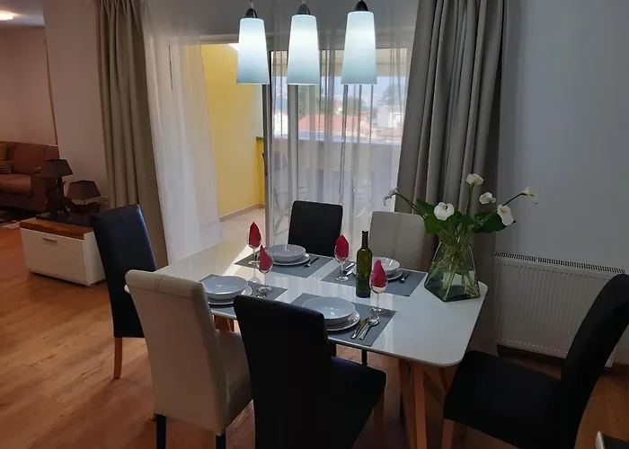 Apartment Villa Ela With Private Pool *